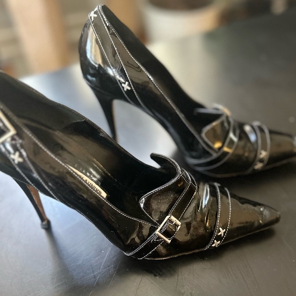 Manolo Blahnik black patent pumps - Picture 7 of 8